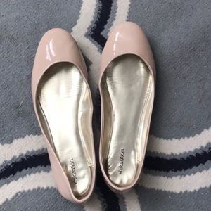 Nude ballet flats